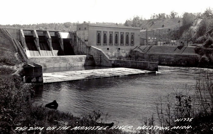 Wellston - Old Post Card Photo (newer photo)